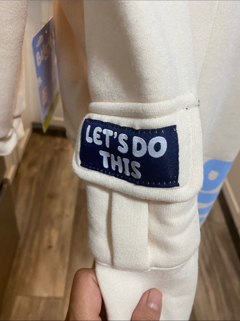 Bluey size 3T Cream Hoodie & Joggers Set for Kids unisex NWT Boys or girls - Picture 5 of 8